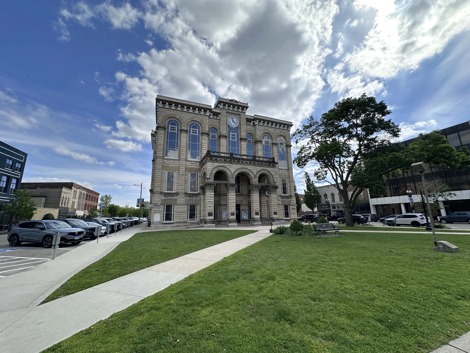 LaSalle County Courthouse and square in downtown Ottawa, Illinois